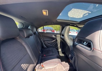 Mercedes Klasa A W176 Hatchback 5d 2.1 220 CDI BlueEFFICIENCY 170KM 2014 Mercedes-Benz Klasa A Gwarancja 2.1 Diesel 170KM, zdjęcie 17