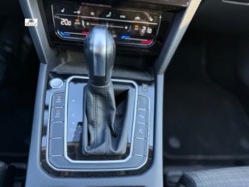 Volkswagen Passat B8 Alltrack Facelifting 2.0 TDI SCR 200KM 2020 Volkswagen Passat 2.0 TDI 200KM, rline, fvat23, dsg, virtual cocpit, leasi, zdjęcie 39