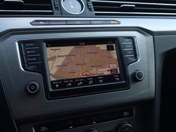 Volkswagen Passat B8 Variant 2.0 TDI BlueMotion SCR 150KM 2017 VW Passat 2.0 TDI, Salon Polska, Navi, Klima, zdjęcie 11