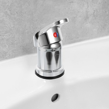 Шампунь для мытья волос в парикмахерской «Спа Водопад»