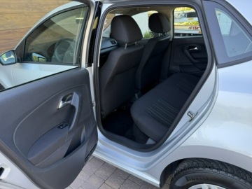 Volkswagen Polo V Hatchback 3d Facelifting 1.0 75KM 2017 Volkswagen Polo 17r. 1.0 MPI benzyna z Niemiec, zdjęcie 18