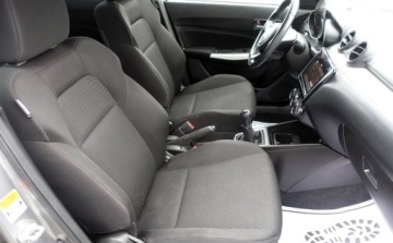 Suzuki Swift VI 2018 Suzuki Swift 1.2 90KM Hybrid Allgrip 4x4 Full opcja Oryginalny przebieg 1.2, zdjęcie 13