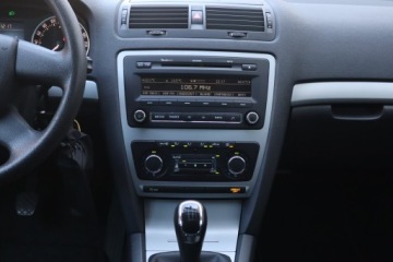 Skoda Octavia II 2012 Skoda Octavia 1.8 TSI, Salon Polska, Klima, zdjęcie 11