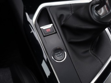 Peugeot 3008 II Crossover 1.2 PureTech 130KM 2019 Peugeot 3008 1.2 PureTech, Skóra, Navi, Klima, zdjęcie 11