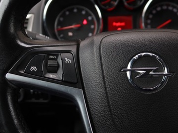 Opel Astra J Sports Tourer 1.4 Turbo ECOTEC 140KM 2011 Opel Astra 1.4 T, Klima, Tempomat, Parktronic, zdjęcie 15