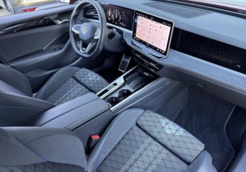 Volkswagen Passat B8 Variant Facelifting 2.0 TDI SCR 150KM 2025 Volkswagen Passat Variant R-Line 2.0TDI 150KM DSG Matrix Hak Masaz Keyless, zdjęcie 13