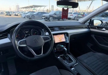 Volkswagen Passat B8 Variant Facelifting 2.0 TSI 190KM 2022 Volkswagen Passat LED Travel Assist Navi Easy OpenClose Salon PL FVAT, zdjęcie 14