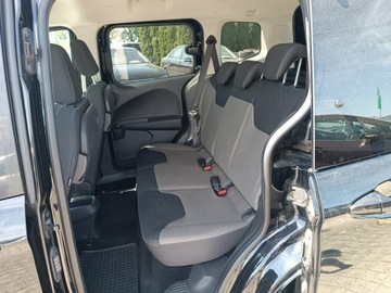 Ford Tourneo Courier I Mikrovan 1.5 TDCi 95KM 2017 Ford Tourneo Courier 1,5 diesel 95KM, zdjęcie 5