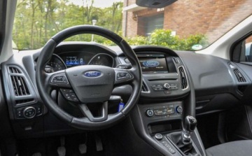 Ford Focus III Kombi Facelifting 1.5 EcoBoost 150KM 2016 Ford Focus 1,5 (150KM) Lift 2016 r. 131 tys. km 1.5 Benzyna 150KM, zdjęcie 6