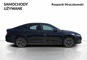 Skoda Octavia IV Liftback 1.0 TSI EVO 110KM 2022 Skoda Octavia 1.0 TSI E-TEC 110KM DSG Ambition Ambiente Fotele Podgrzewane, zdjęcie 9