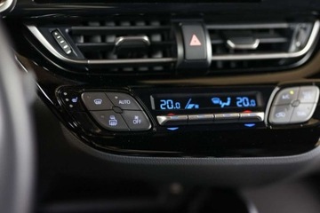 Toyota C-HR I Crossover Facelifting 2.0 Hybrid Dynamic Force 184KM 2023 Toyota C-HR 2.0 Hybrid Style 2.0 Hybryda 184KM, zdjęcie 28