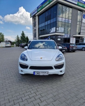 Porsche Cayenne II SUV 4.2 V8 382KM 2014 Porsche Cayenne S 4.2 Pneumatyka BOSE Panorama Kamera 4.1 Diesel 382KM, zdjęcie 2