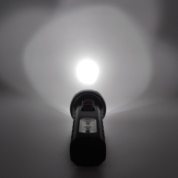 МОЩНАЯ 4-СВЕТОДИОДНАЯ ПЕРЕДАРЯЕМАЯ СВЕТОДИОДНАЯ ПОИСКОВАЯ ЛАМПА TIROSS