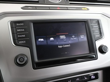 Volkswagen Passat B8 Variant 1.4 TSI ACT 150KM 2015 Volkswagen Passat panorama klima auto grzane, zdjęcie 22
