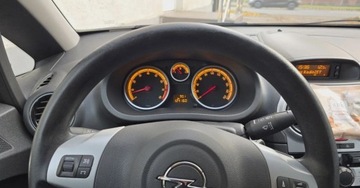 Opel Corsa D Hatchback 5d Facelifting 1.2 Twinport ECOTEC 70KM 2012 Opel Corsa 1,2 benzyna 70 KM klima zarejestrowany 1.2 Benzyna 70KM, zdjęcie 18