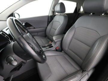 Kia Niro I Crossover 1.6 GDi Hybrid 141KM 2017 Kia Niro HEV półskóra navi kamera ks.serwisowa, zdjęcie 12