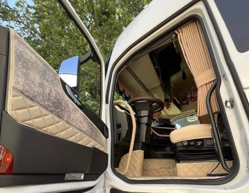 DYWAN DYWANIKI ELITARNE 2 VOLVO FH4 OD 2013 NOWOŚĆ