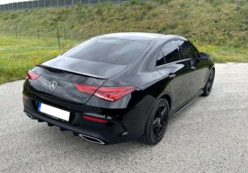 Mercedes CLA C118/X118 Coupe 2.0 250 224KM 2020 Mercedes-Benz CLA 4x4 2.0 224 KM AMG LINE NIGHT PAKIET 2020r Warszawa 2.0, zdjęcie 3