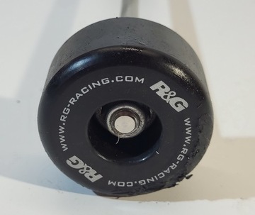 Crash pad osłona oś ośki przód R&G Yamaha FZ1 Fazer 2006-2015r