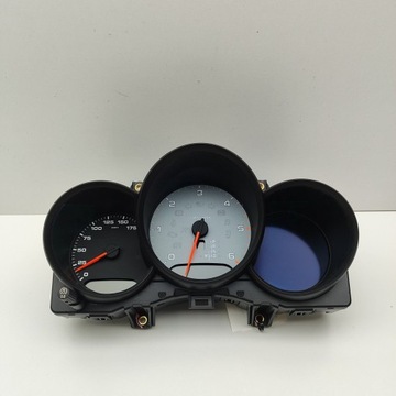 PORSCHE MACAN (95B) 2016 PŘÍSTROJOVÁ DESKA / TACHOMETR