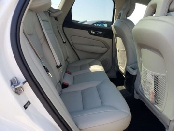 Volvo XC60 II 2018 Volvo XC 60 2018 Volvo XC60 T8 eAWD Plug-In Hybrid Inscription 2.0 Benzyna, zdjęcie 10