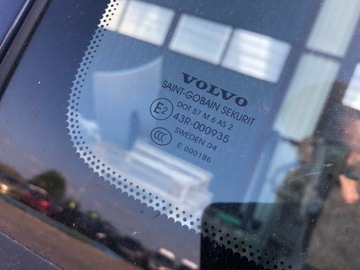 LEVÝ ZADNÍ SKLO (OKNO) KAROSERIE VOLVO V70 467-46
