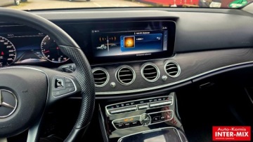 Mercedes Klasa E W213 Limuzyna 2.0 250 211KM 2017 Mercedes-Benz Klasa E E250 Zarejestrowany 2.0 Benzyna 210KM, zdjęcie 22
