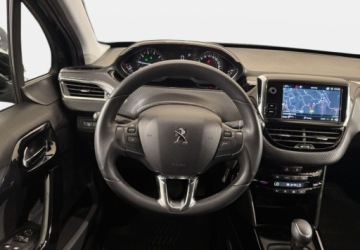 Peugeot 2008 I SUV Facelifting 1.2 PureTech 110KM 2019 Peugeot 2008 Active 1.2 110KM automat 2019 r., salon PL, przebieg tylko 41, zdjęcie 4