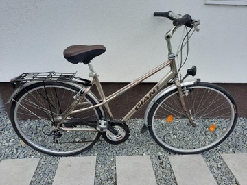 NIEMIECKA DAMKA MIEJSKA GIANT CUSTOM ALU RAMA