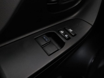 Toyota Yaris III Hatchback 5d Facelifting 2017 1.5 Dual VVT-iE 111KM 2019 Toyota Yaris kamera klima, zdjęcie 30