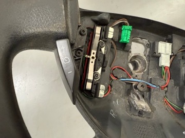 RENAULT TRAFIC II VIVARO 01-14 VOLANT 8200968347 TEMPOMAT
