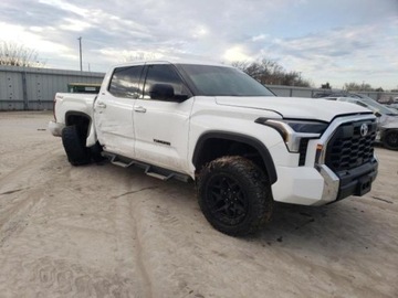 Toyota Tundra II 2022 Toyota Tundra 2022r., 4x4, 3.5L, zdjęcie 1