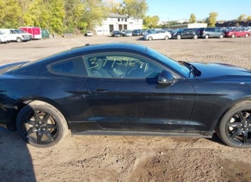 Ford Mustang VI 2018 Ford Mustang 2018, 2.3L, ECOBOOST, po gradobiciu, zdjęcie 2