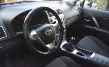 Toyota Avensis III Wagon Facelifting 2.2 D-4D 150KM 2013 Toyota Avensis Toyota Avensis 2.2 D-4D Premium 2.2 Diesel 150KM, zdjęcie 12