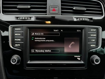 Volkswagen Golf VII Hatchback 3d 1.4 TSI BlueMotion Technology 125KM 2016 Volkswagen Golf Łopatki Grzane fotele Czujniki, zdjęcie 21