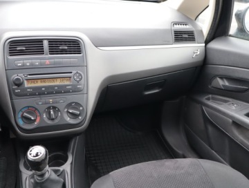 Fiat Punto Grande Punto Hatchback 5d 1.4 8v 77KM 2008 Fiat Grande Punto 1.4, Klima, El. szyby, zdjęcie 7