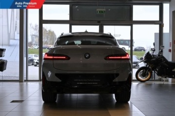 BMW X4 G02 SUV Facelifting 2.0 30i 245KM 2023 BMW X4 xDrive30iFV23Hak HolowniczyBMW LaserlichtFotel Sportowy 2.0, zdjęcie 18