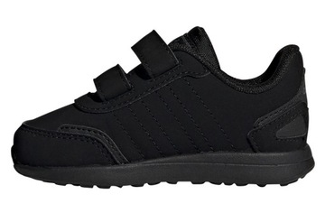 20 ДЕТСКИХ СПОРТИВНЫХ ОБУВЕЙ ADIDAS НА ЛИПУЧКЕ FW9312