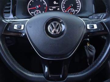 Volkswagen Polo VI Hatchback 5d 1.0 TSI 95KM 2018 VW Polo 1.0 TSI, Salon Polska, 1. Właściciel, zdjęcie 15