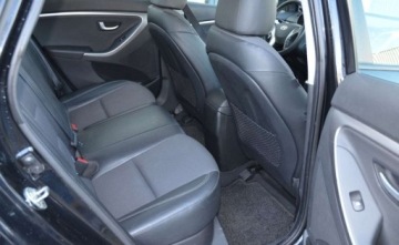 Hyundai i30 II Hatchback 3d 1.4 CRDi 90KM 2013 Hyundai i30 Klimatronik podg.fotele pol skora 1.4 Diesel 90KM, zdjęcie 8