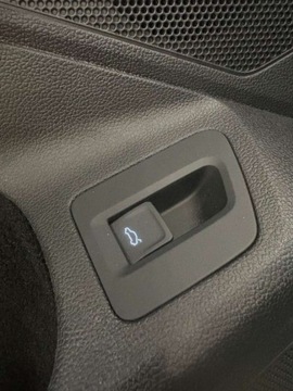 Volkswagen Arteon Fastback Facelifting 2.0 TSI 190KM 2022 Volkswagen Arteon Shooting Brake R-Line 2.0TSI 190KM VAT 23 AppConnect, zdjęcie 14