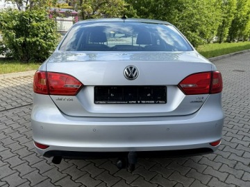 Volkswagen Jetta VI Sedan 1.6 TDI CR DPF 105KM 2013 Volkswagen Jetta Climatronic PDC Navi Gwarancja, zdjęcie 6