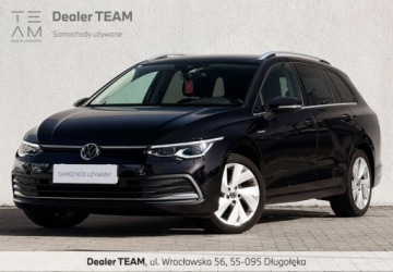 Volkswagen Golf VIII Variant 1.5 eTSI 150KM 2022 Volkswagen Golf IQ.Light Matrix El. fotel Ambiente Travel Assist Salon
