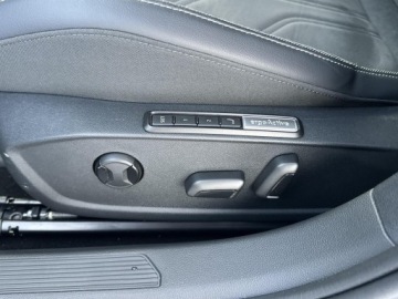 Volkswagen Golf VIII 2025 Volkswagen Golf Variant 1.5 eTSI 150KM Pakiet Ligh, zdjęcie 28