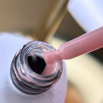 Yokaba INCEPTION 03 Soft Pink Flicker Строительный гель во флаконе для ногтей 30