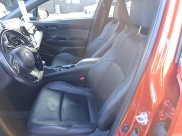 Toyota C-HR I Crossover Facelifting 2.0 Hybrid Dynamic Force 184KM 2020 Toyota C-HR 2.0 Hybrid Selection Toyota C-HR 2.0, zdjęcie 13