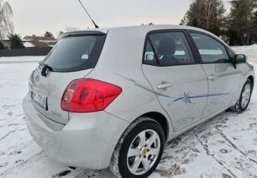 Toyota Auris I Hatchback 1.4 i 16V VVT-i 97KM 2007 Toyota Auris Toyota Auris 1.4 VVT-i 1.4 Benzyna 97KM, zdjęcie 8