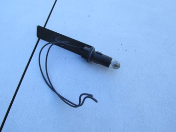 WTYCZKA LAMPY ŻARÓWKI POSTOJU FOCUS MK2 LIFT 2007