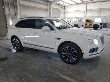 Bentley Bentayga 2018 Bentley Bentayga Bentley Bentayga W12 Signature AWD, od ubezpieczalni 6.0, zdjęcie 2