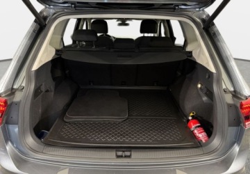 Volkswagen Tiguan Allspace SUV 2.0 TSI 190KM 2021 Volkswagen Tiguan Allspace VAT 23 Highline 2.0TSI 190KM DSG 4motion 2021 r, zdjęcie 25